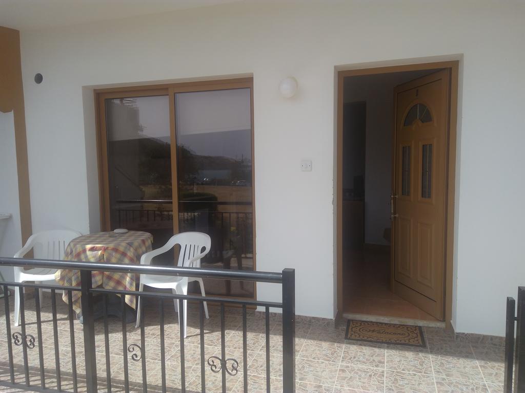 Yialos Apartments Pissouri Exterior foto